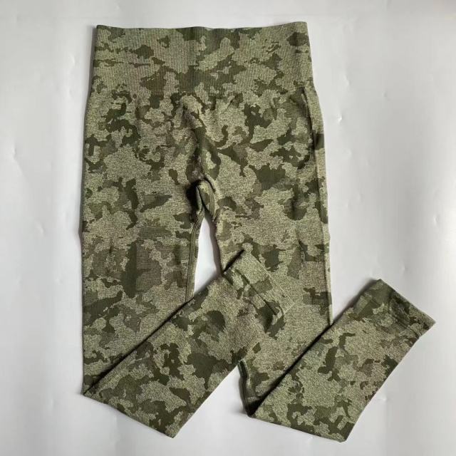 Seamless Camouflage Leggings, High Waist Scrunch yoga pants