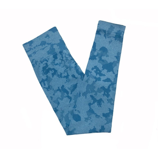 Women Adapt Camo Seamless Shorts, High Waisted Workout Shorts