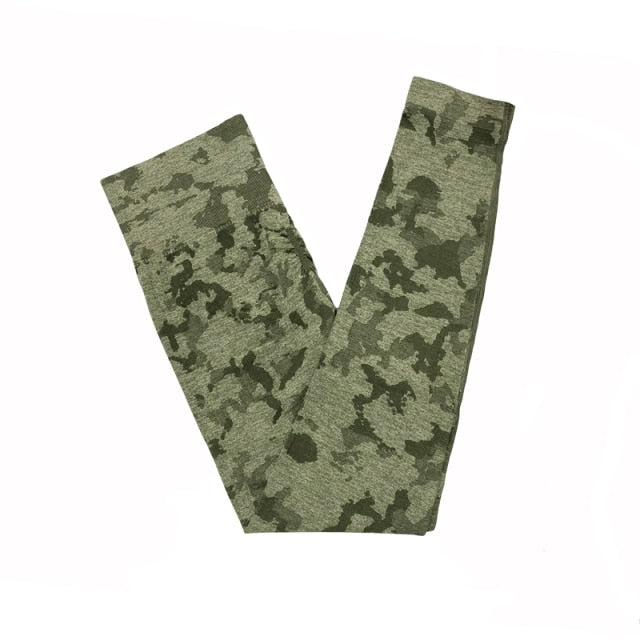 Women Adapt Camo Seamless Shorts, High Waisted Workout Shorts