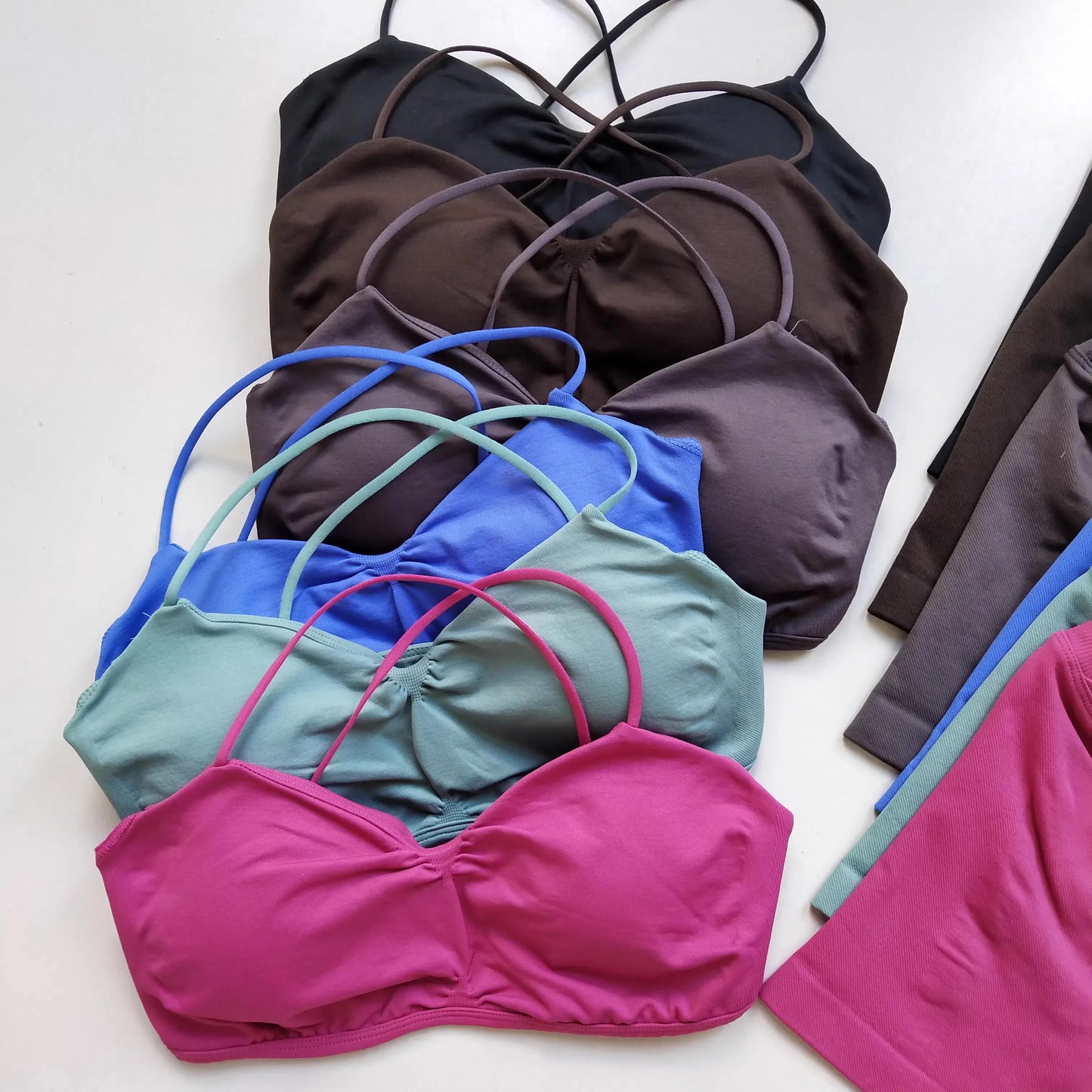 Two-Piece high quality workout Set - Bra + High-Waist Peach scrunch Shorts